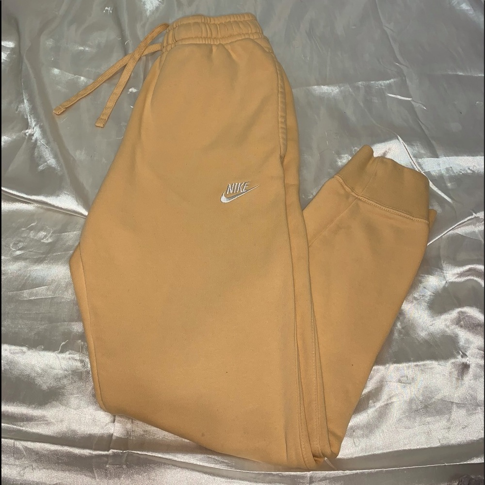 Nike Joggers
